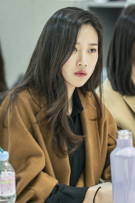 문가영, 레베카에 뛰어든 와이키키 청춘들의 첫사랑이자 귀여운 철부지 한수연 役